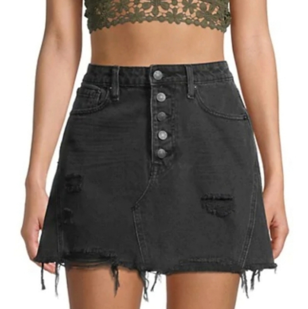Free People -We The Free Denim A-Line Distressed Skirt in Black Sz: 25 (0 or xs)